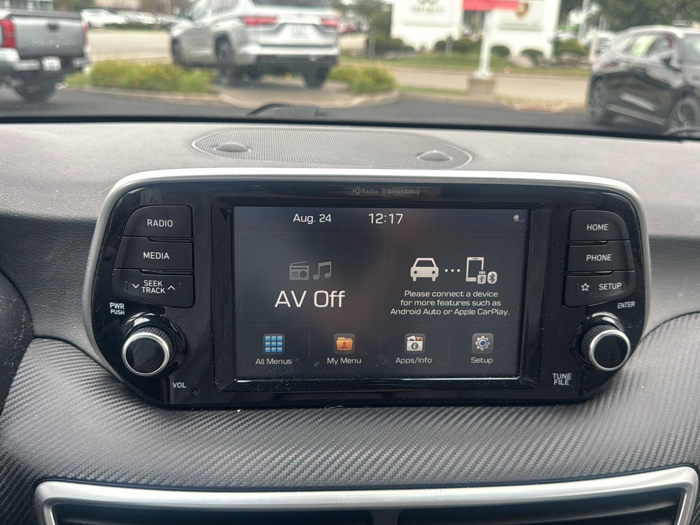 Used 2021 Winter White Hyundai Value image 9