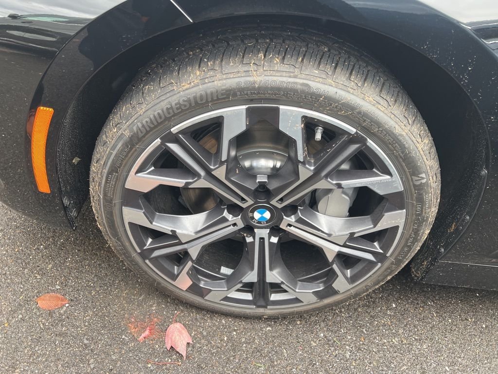 2026 BMW 3 Series 330i - Photo 7