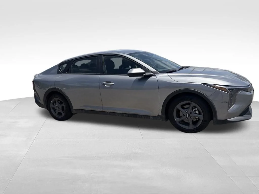 Used 2025 Gray Kia LXS image 14