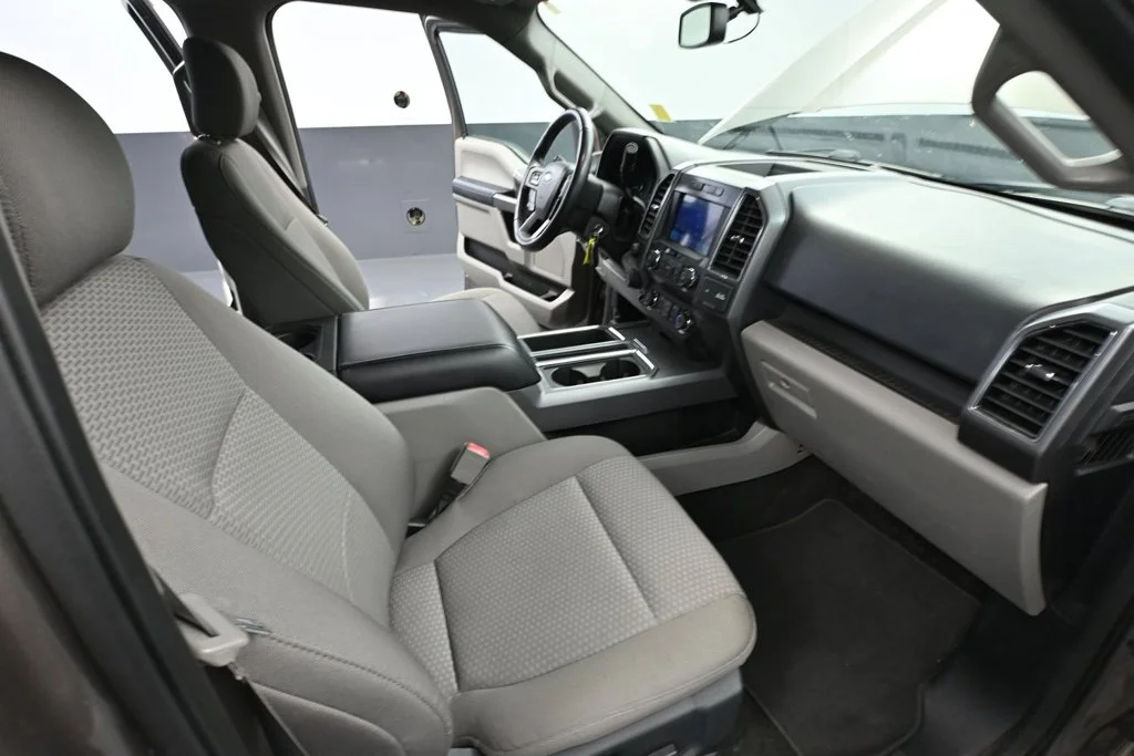 Used 2020 Gray Ford XLT image 41