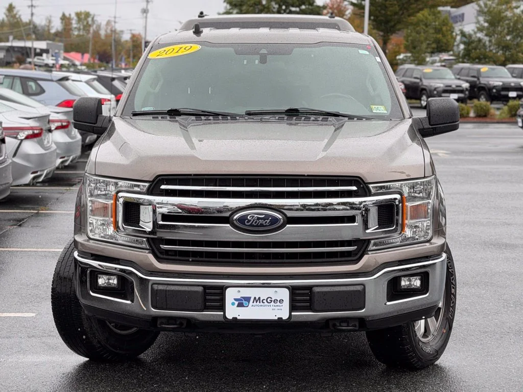 Used 2019 Gray Ford XLT image 2