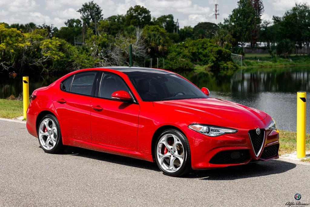 2021 Alfa Romeo Giulia 2.0 Ti Sport Auto AWD's photo