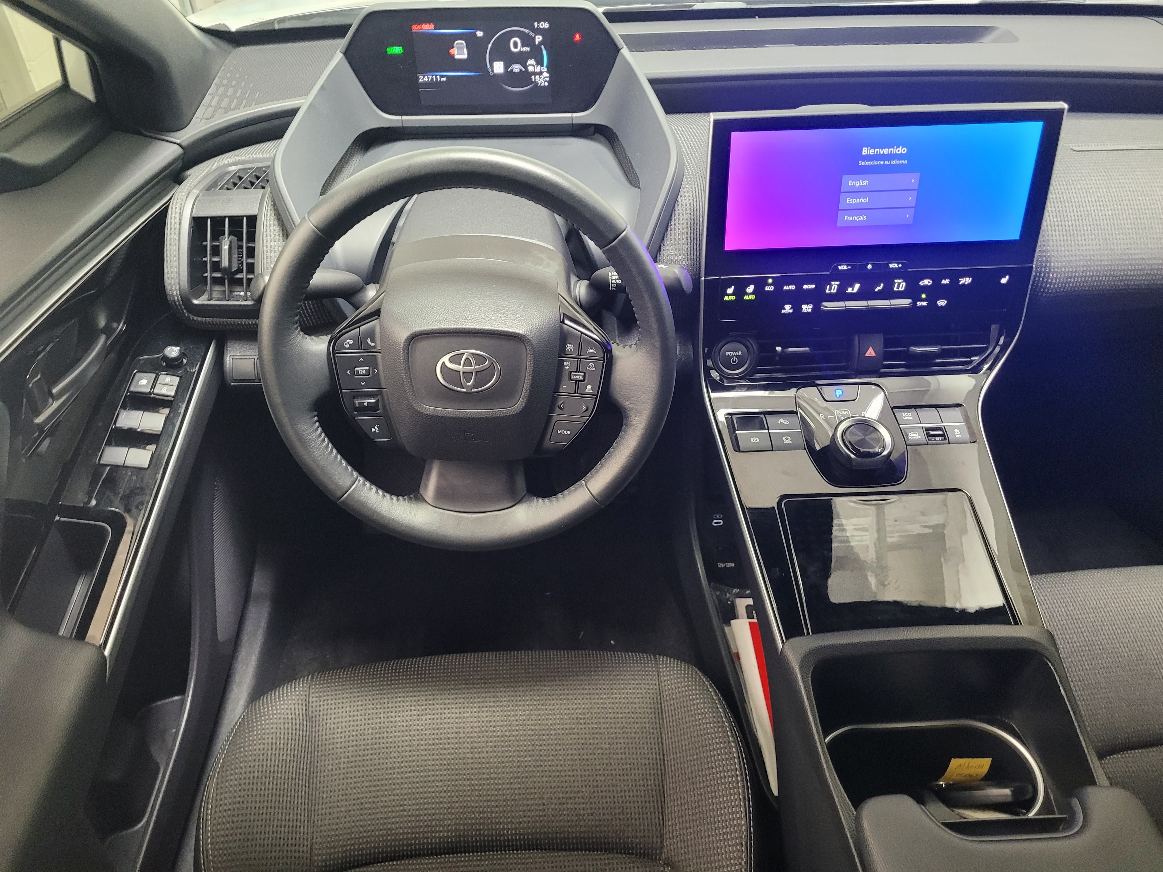 Certified Used 2024 White Toyota  image 16