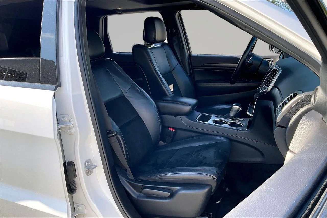 Used 2017 White Jeep Altitude image 23