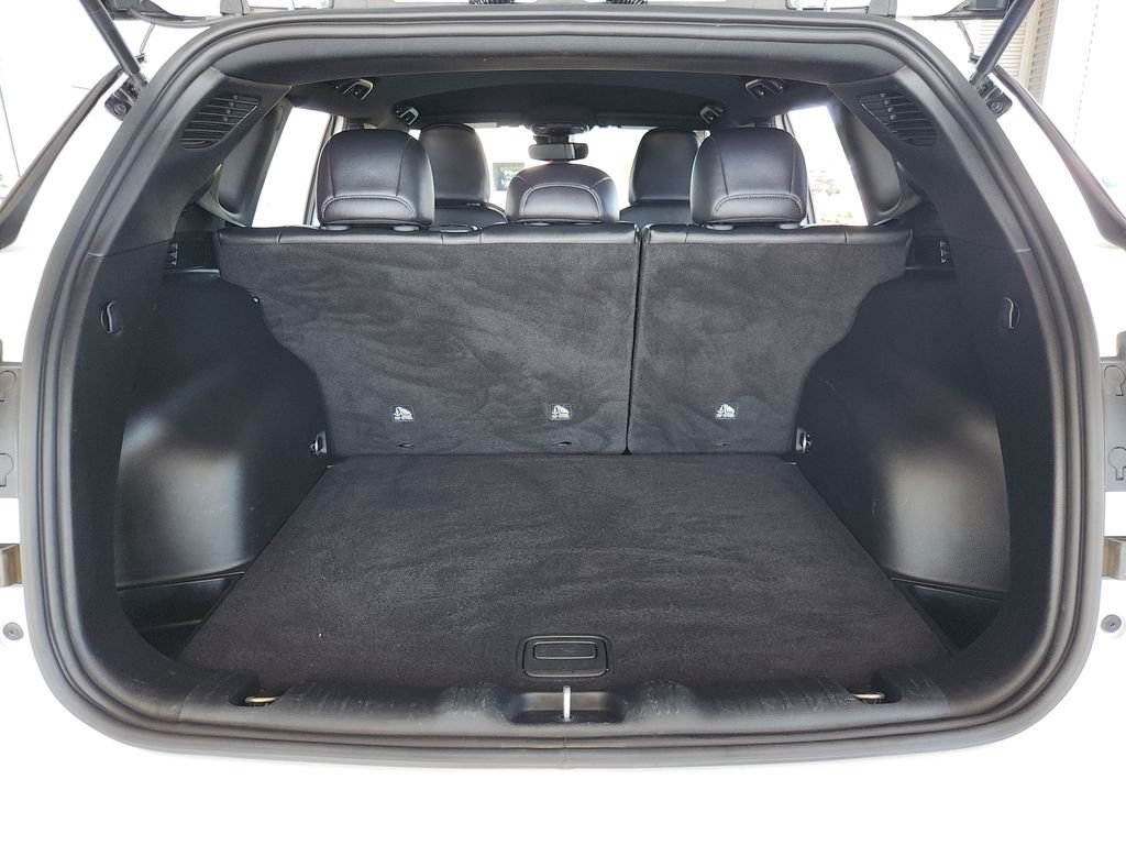 Used 2025 White Jeep Trailhawk image 14