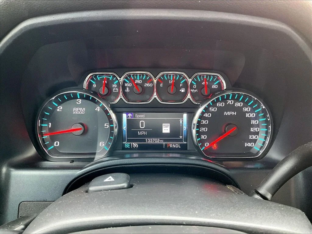 Used 2018 Gray GMC SLT image 15