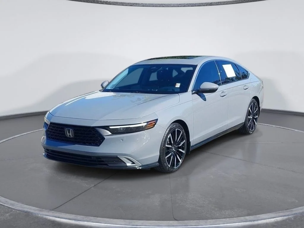 Used 2024  Honda Touring image 7