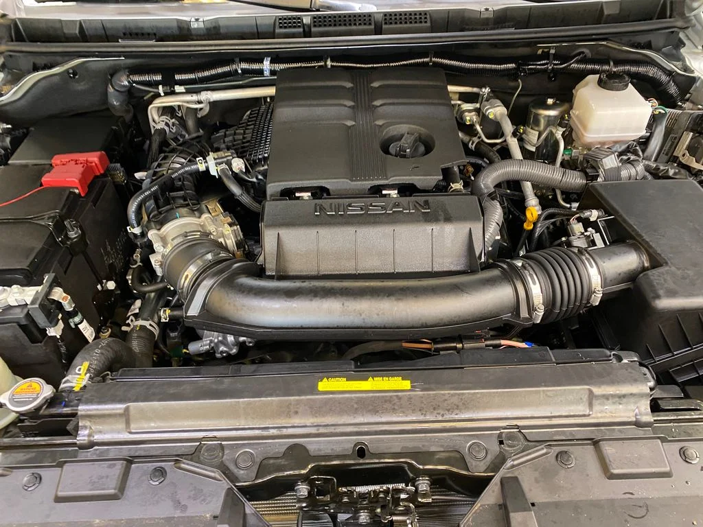 Used 2025 White Nissan PRO-4X image 10