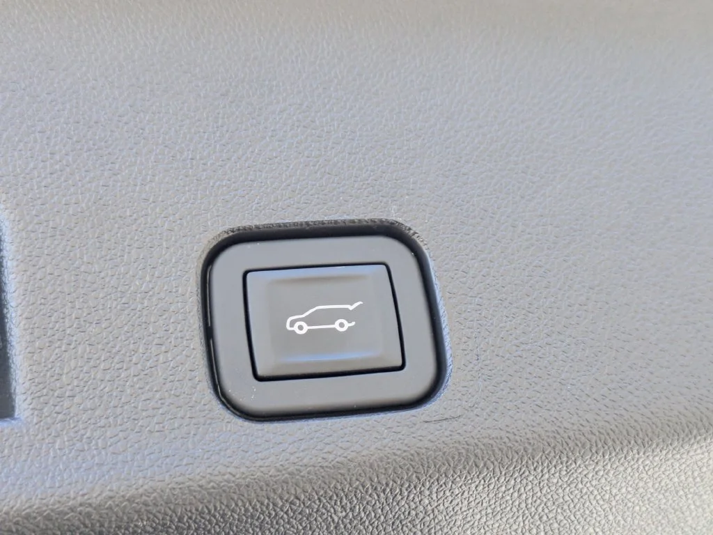 Used 2026 White Chevrolet LT image 14