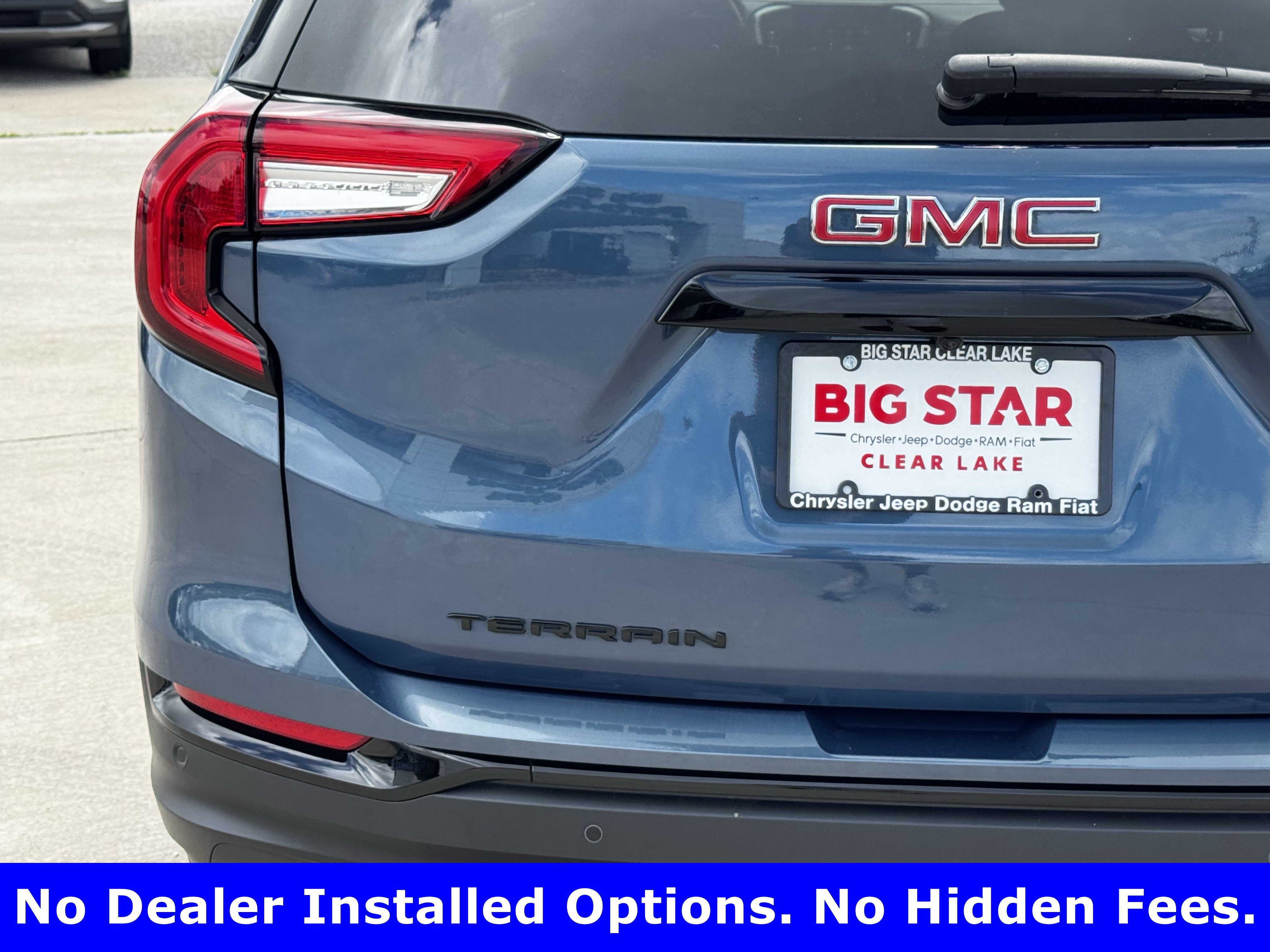 Used 2024 Downpour Metallic GMC SLE image 10