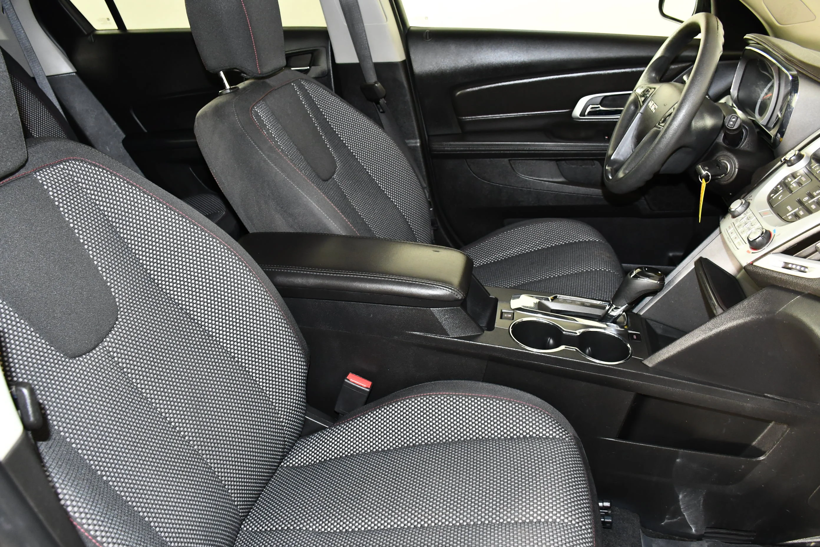 Used 2017 Onyx Black GMC SLE image 39