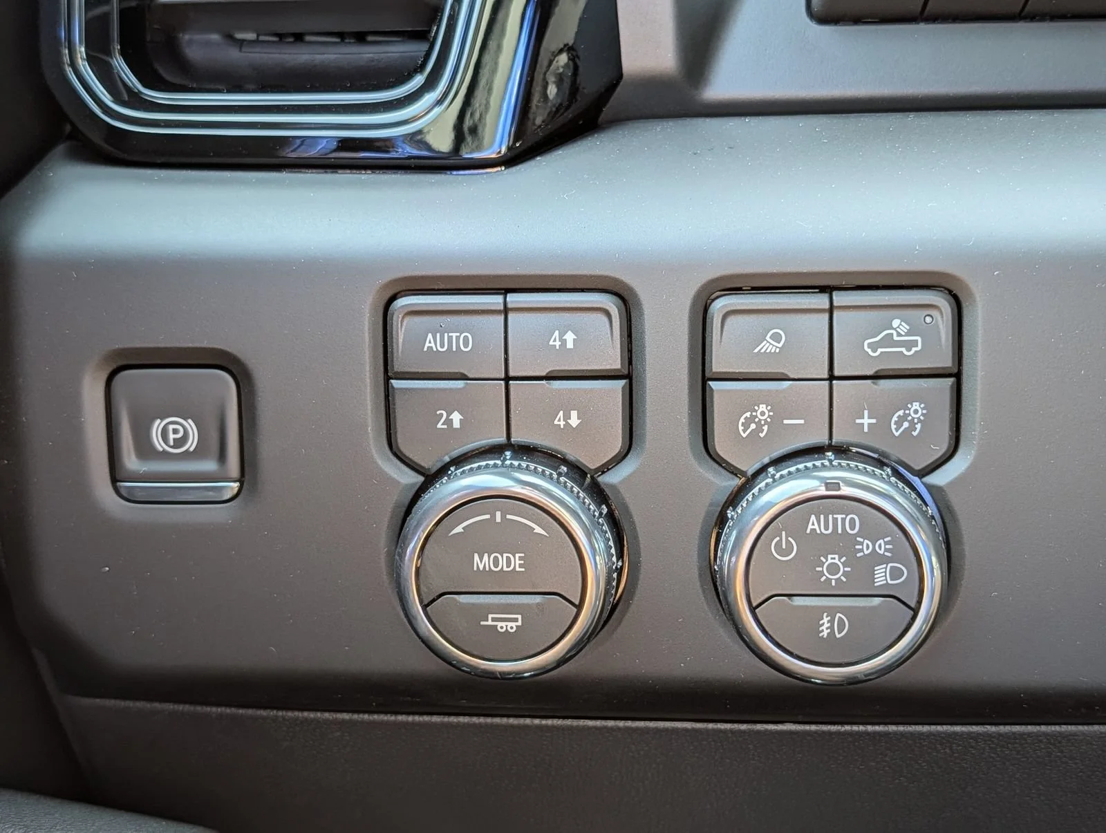 New 2026 Onyx Black GMC AT4 image 15