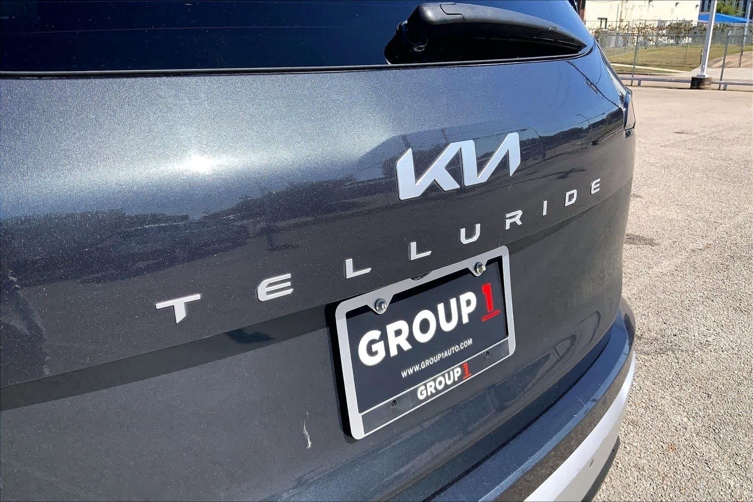 Used 2024 Gravity Gray Kia EX image 27