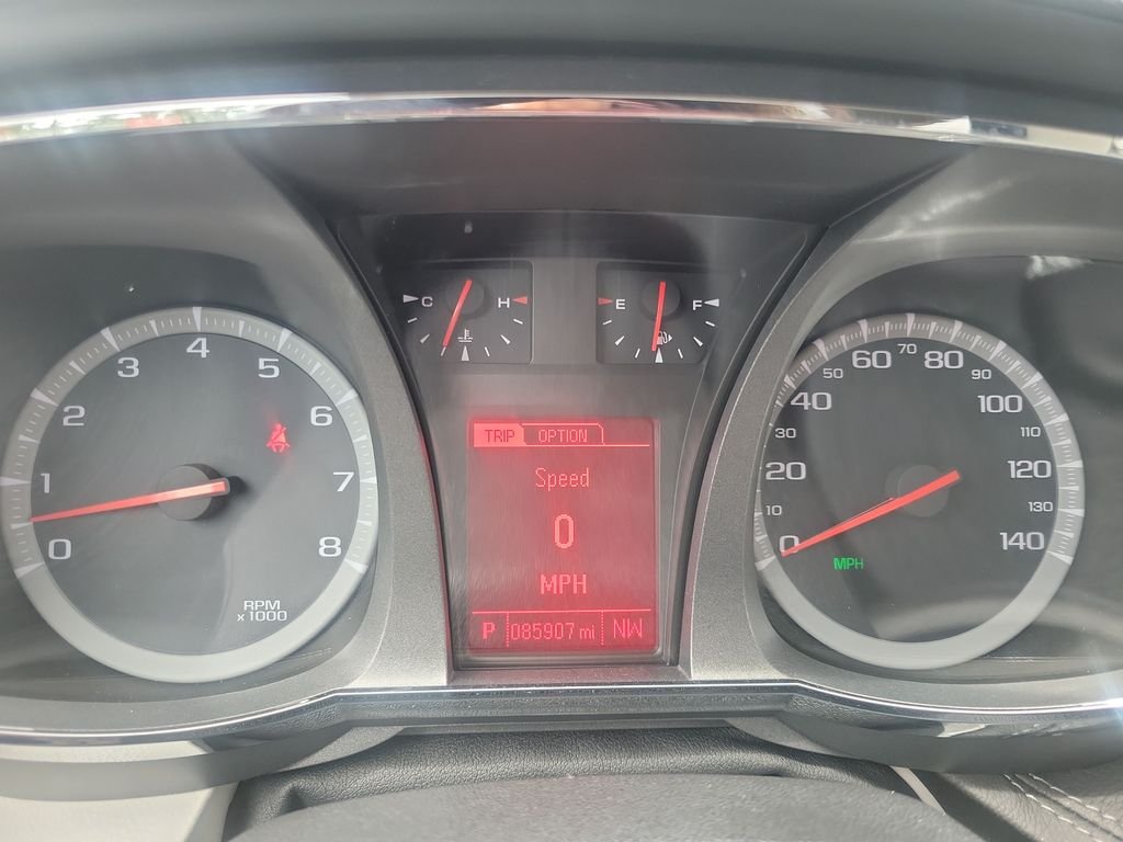 Used 2017 White GMC Denali image 37