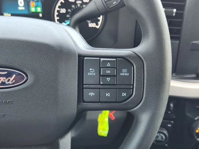 New 2027 Oxford White Ford F-250® XLT image 29