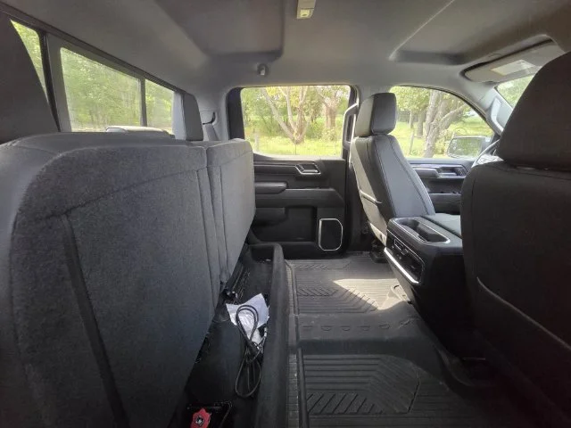 Used 2024 Summit White Chevrolet LTZ image 9