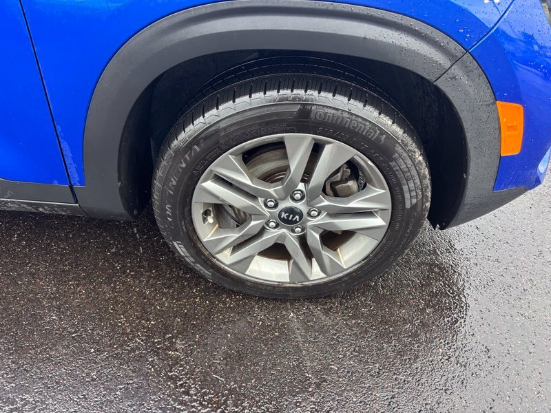 Used 2021 Blue Kia LX image 14