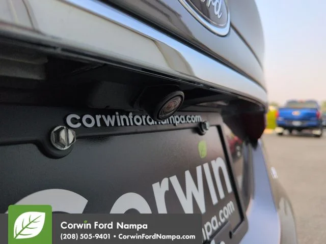 Used 2018 Magnetic Metallic Ford  image 30