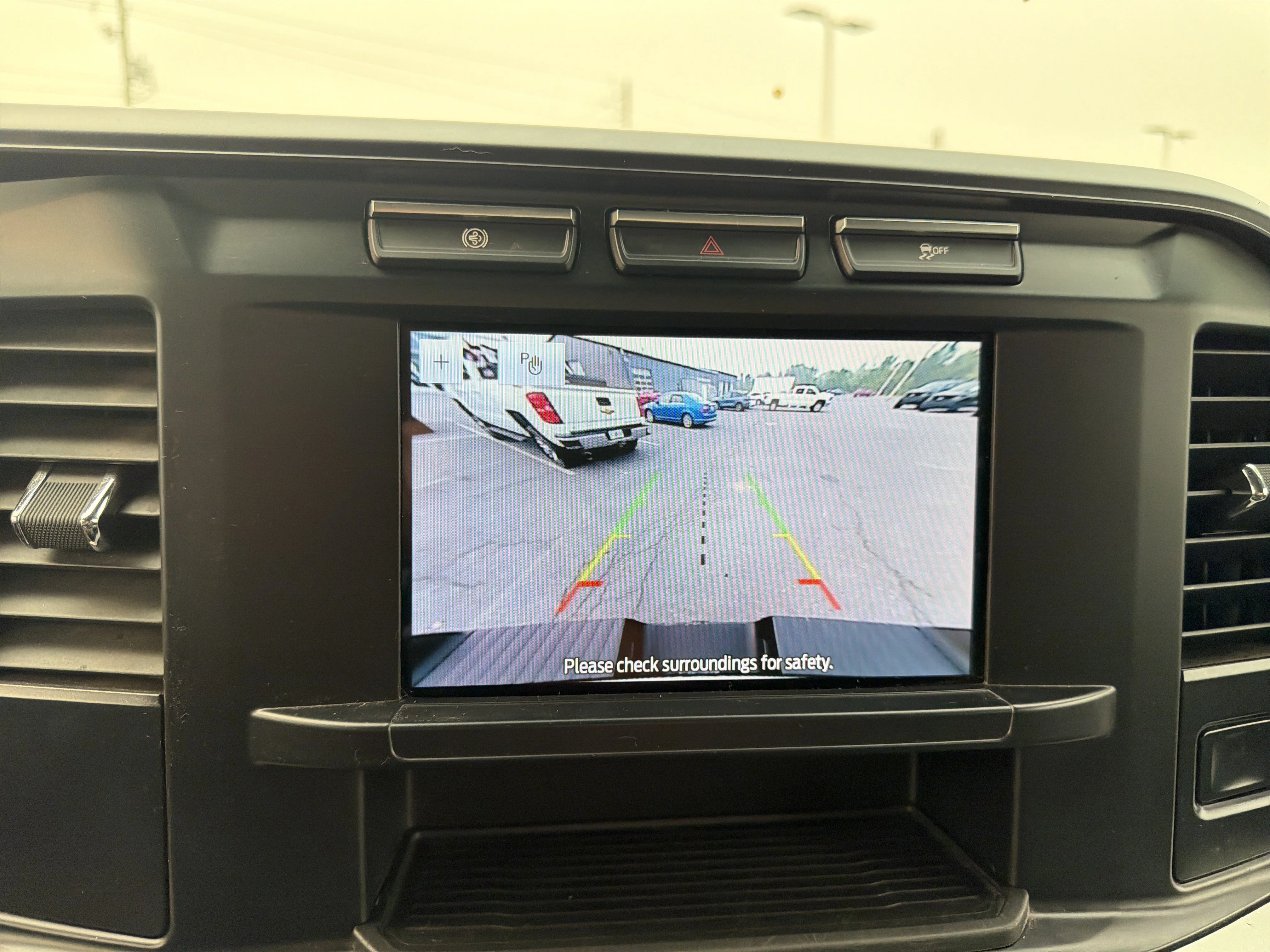 Used 2024 Oxford White Ford XLT image 27