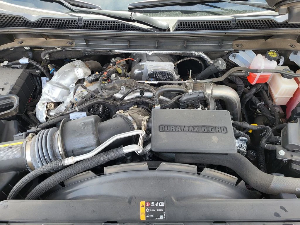 Used 2024 White Frost Tricoat GMC Denali image 23