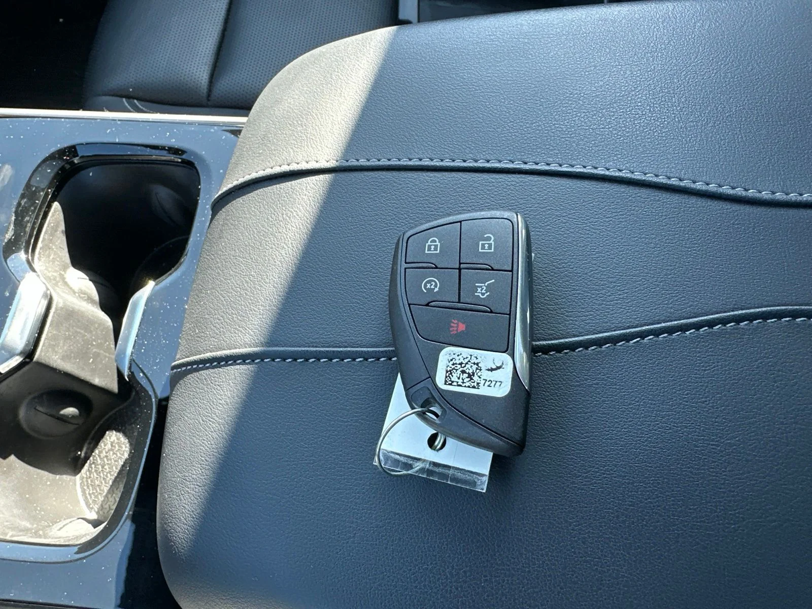 Used 2025 Red Buick Avenir image 7