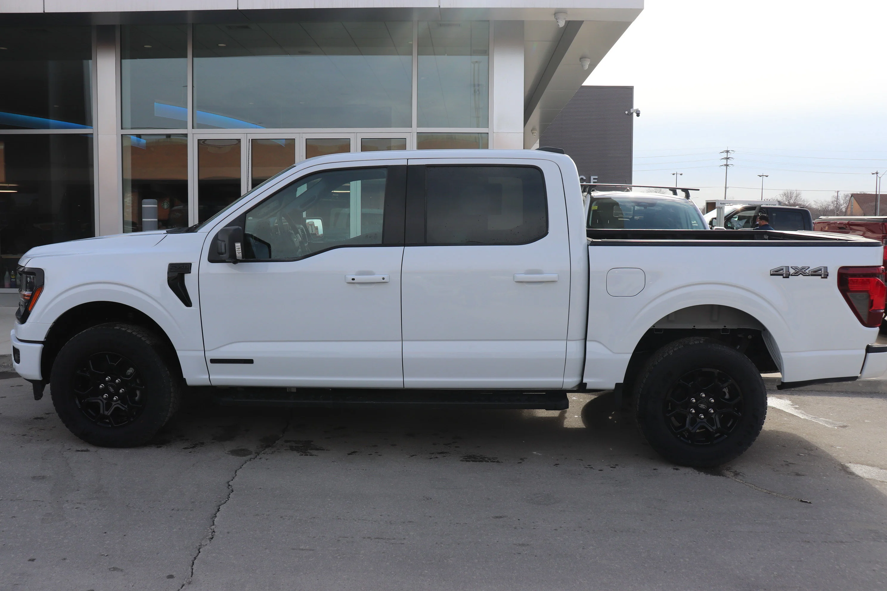 New 2026 OXFORD WHITE Ford XLT image 3