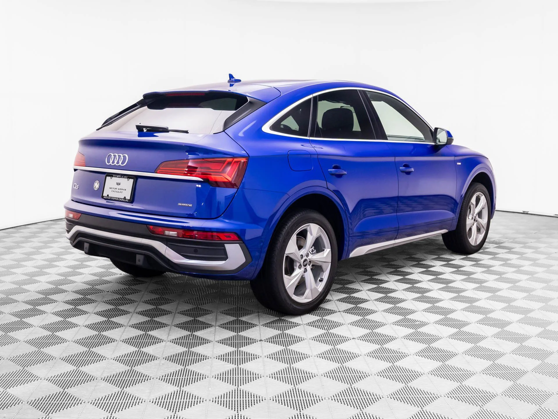 Used 2023 Blue Audi 45 S line Prestige image 5