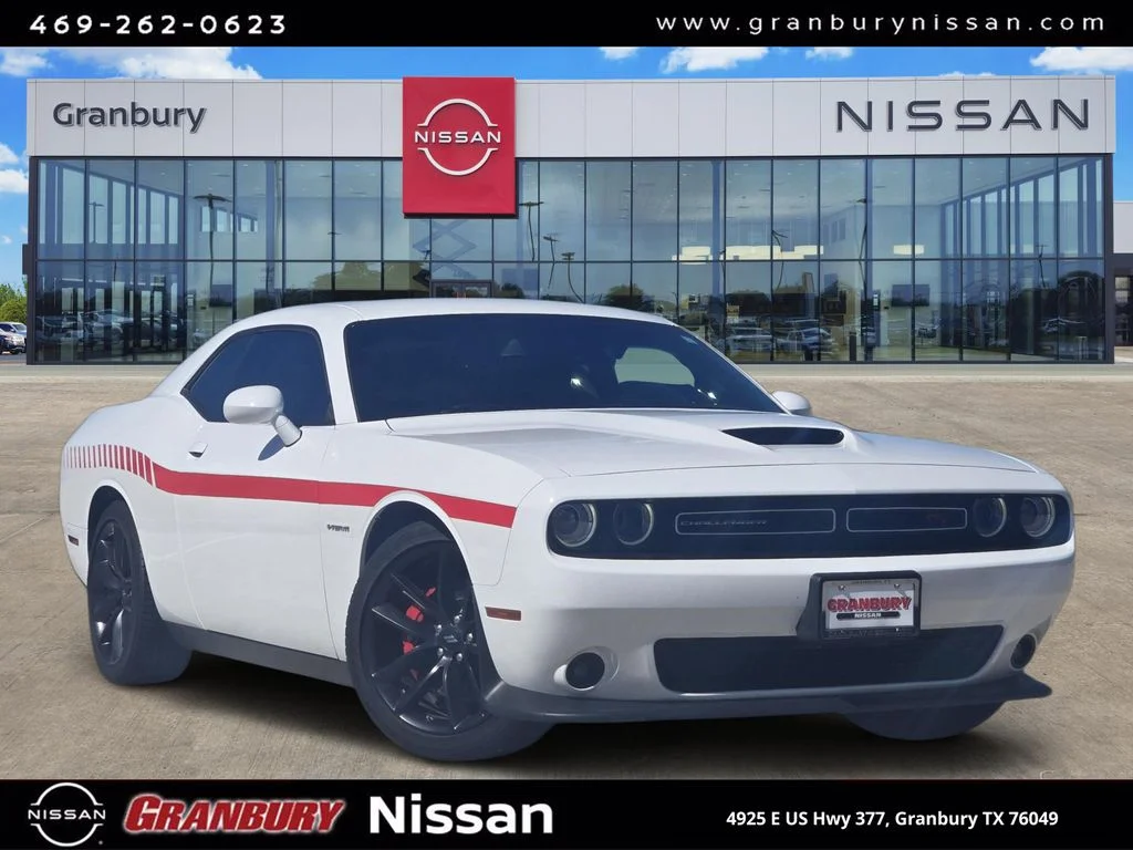 2022 Dodge Challenger R/T's photo