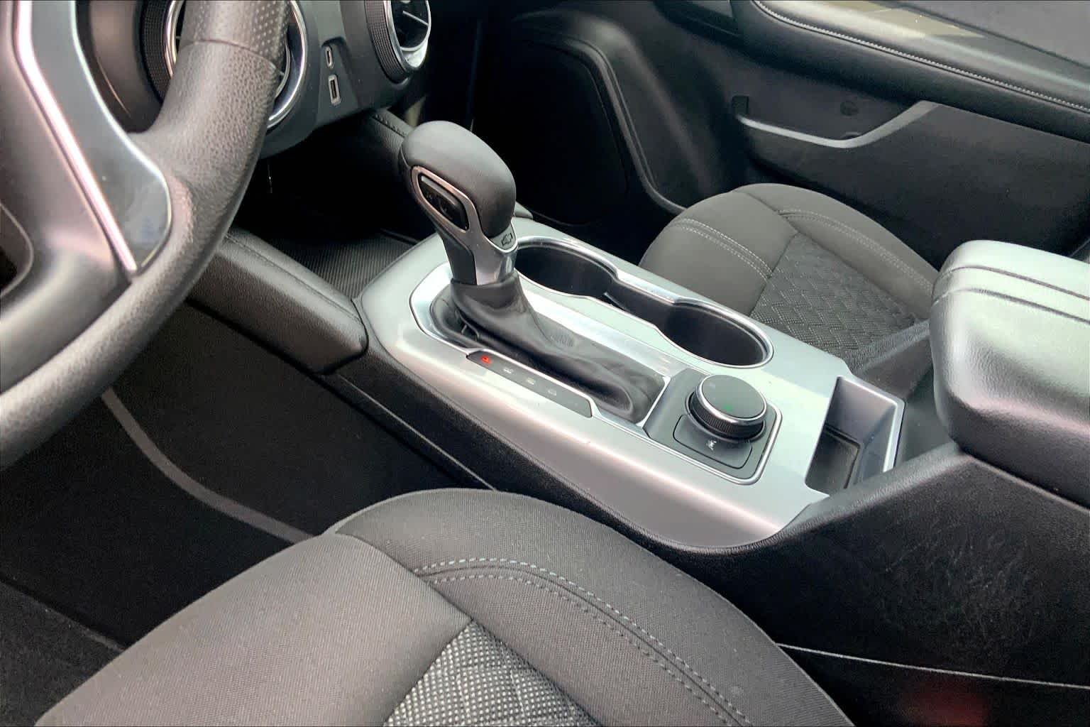 Used 2022 Iron Gray Metallic Chevrolet LT image 16