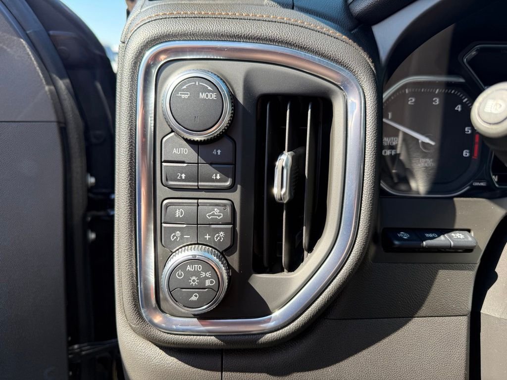 Used 2021 Onyx Black GMC AT4 image 8