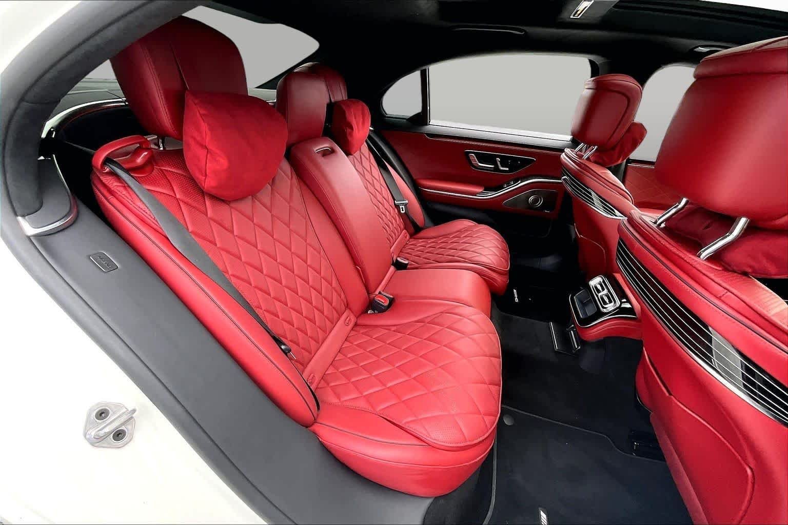 Used 2023 MANUFAKTUR Diamond White Mercedes-Benz S 580 image 20