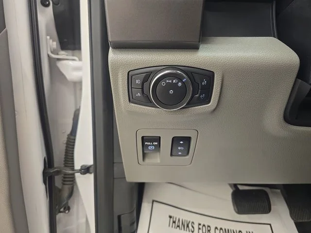Used 2015 Oxford White Ford XLT image 31