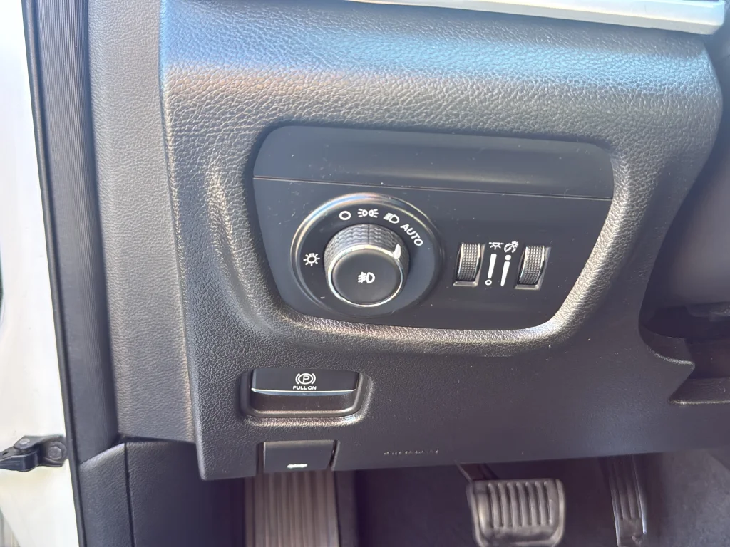 Certified Used 2024 White Jeep Limited image 28