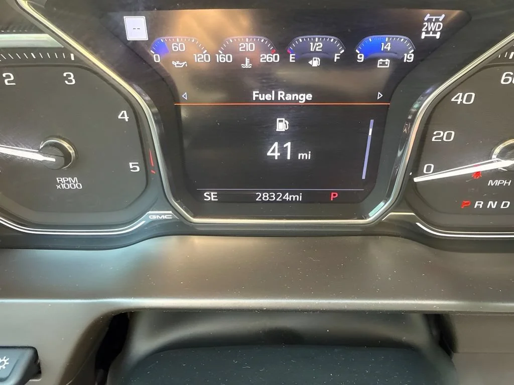 Used 2020 WHITE FROST TRICOAT GMC Denali image 27