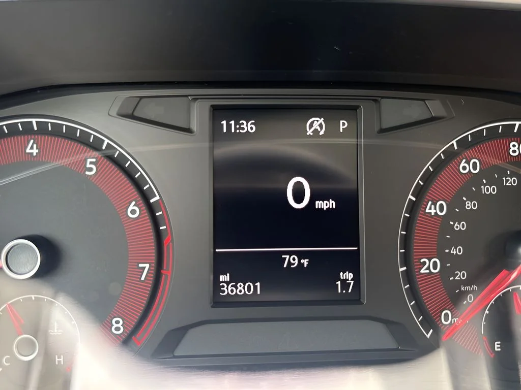 Used 2019 White Volkswagen 1.4T SE image 24