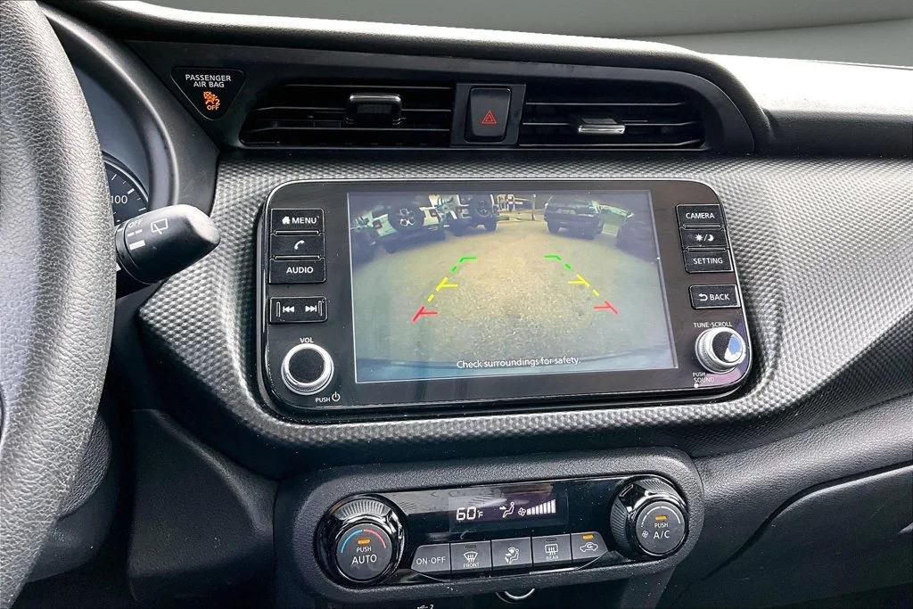 Used 2022 Gray Nissan SV image 14