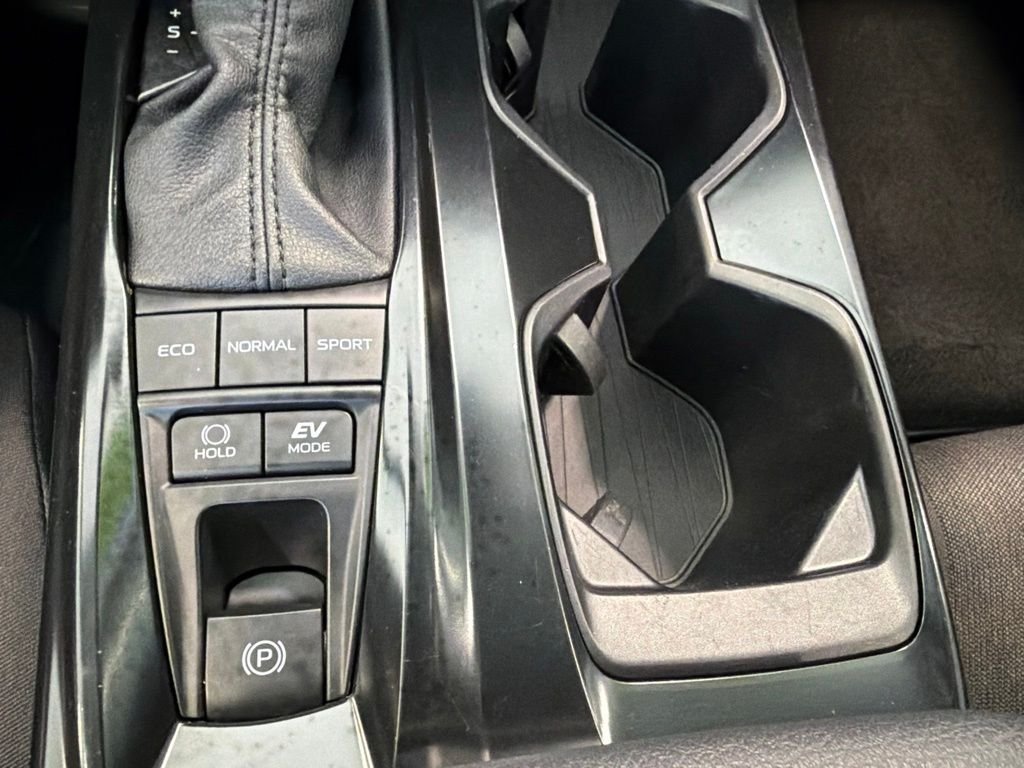 Certified Used 2025 Silver Toyota LE image 20
