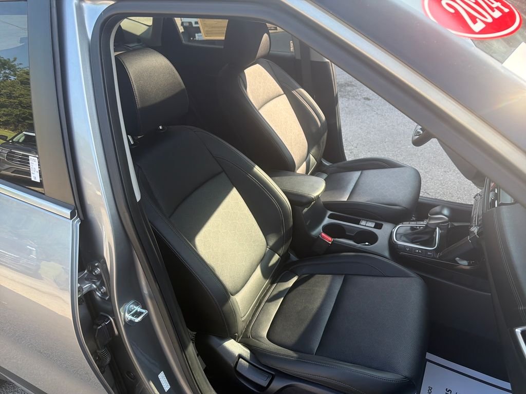 Used 2024 Gray Kia SX image 22