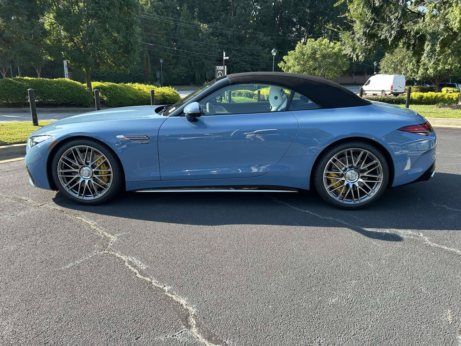 New 2027 MANUFAKTUR China Blue Solid Mercedes-Benz AMG® SL 55 Roadster image 22