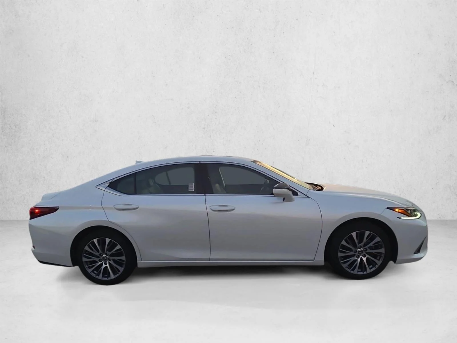 Used 2019 Eminent White Pearl Lexus ES 350 Luxury image 4