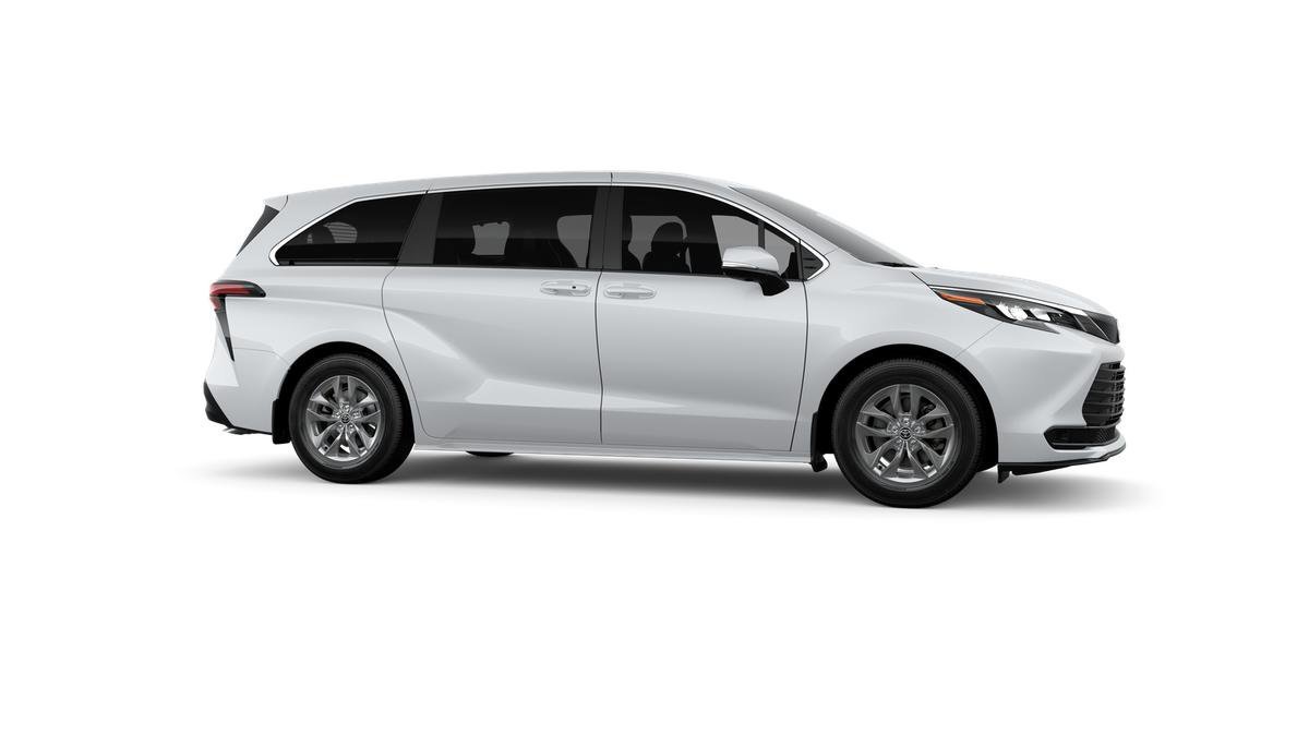New 2026 Ice Cap Toyota LE image 35