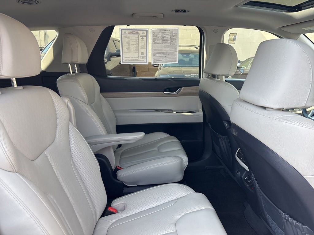 Used 2022 Silver Hyundai SEL image 37