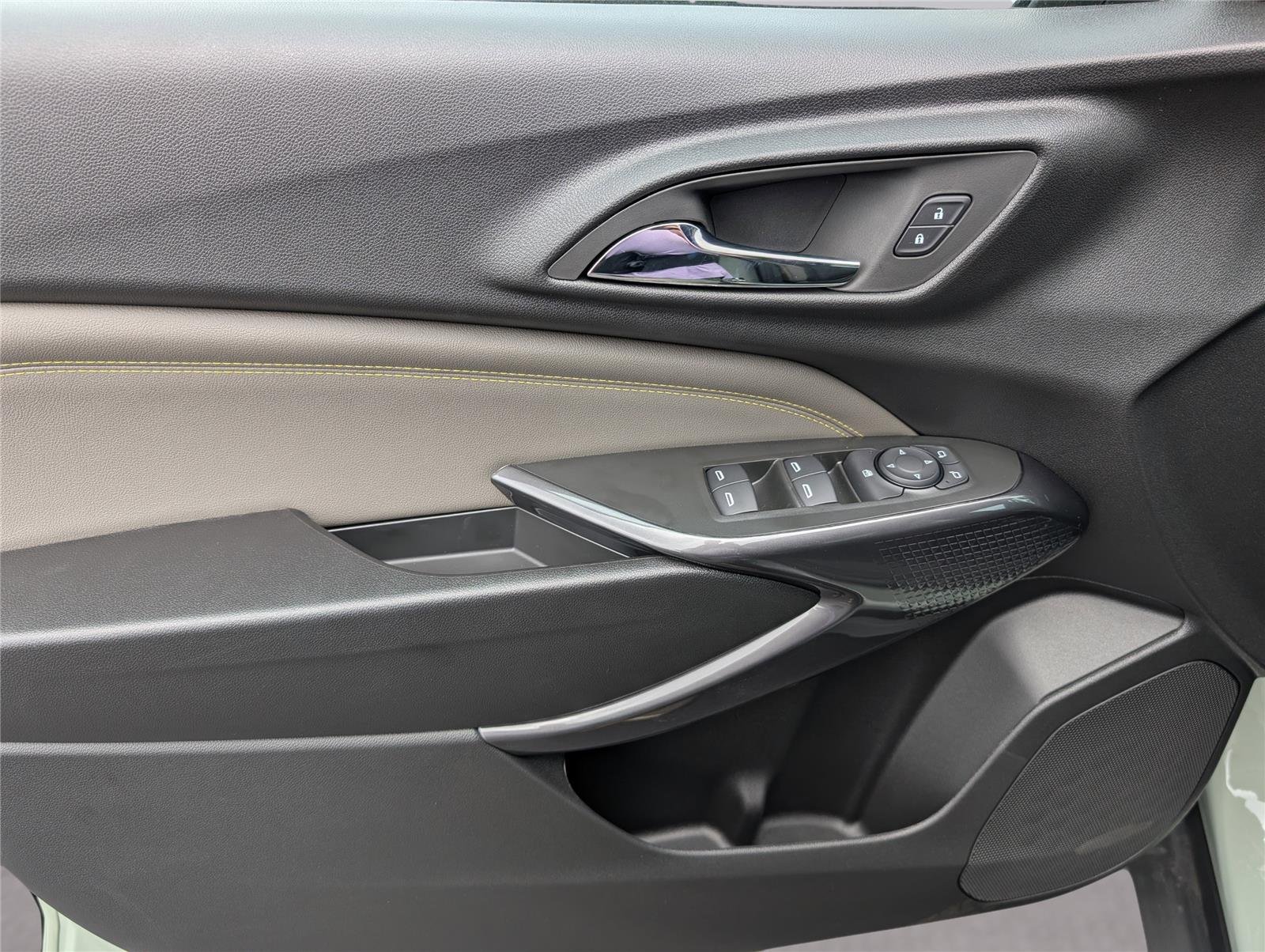 New 2026 Cacti Green Chevrolet ACTIV image 34