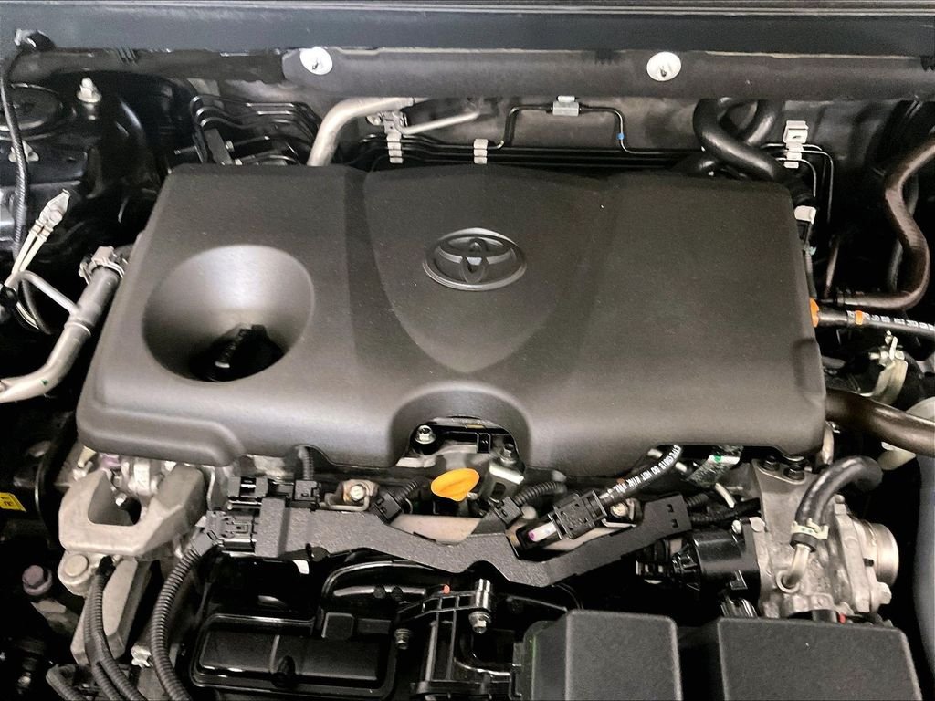 Used 2025 Black Toyota XLE Premium image 35