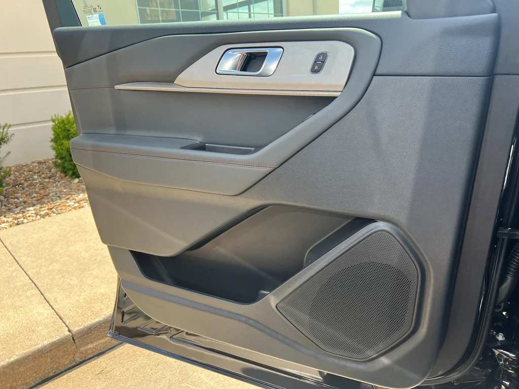 New 2026 Agate Black Metallic Ford Active image 24
