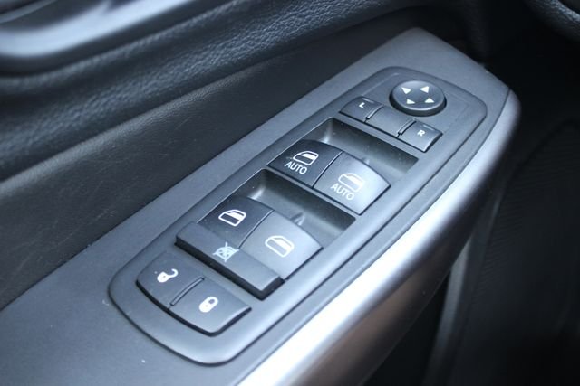 Used 2019 Green Jeep Limited image 17