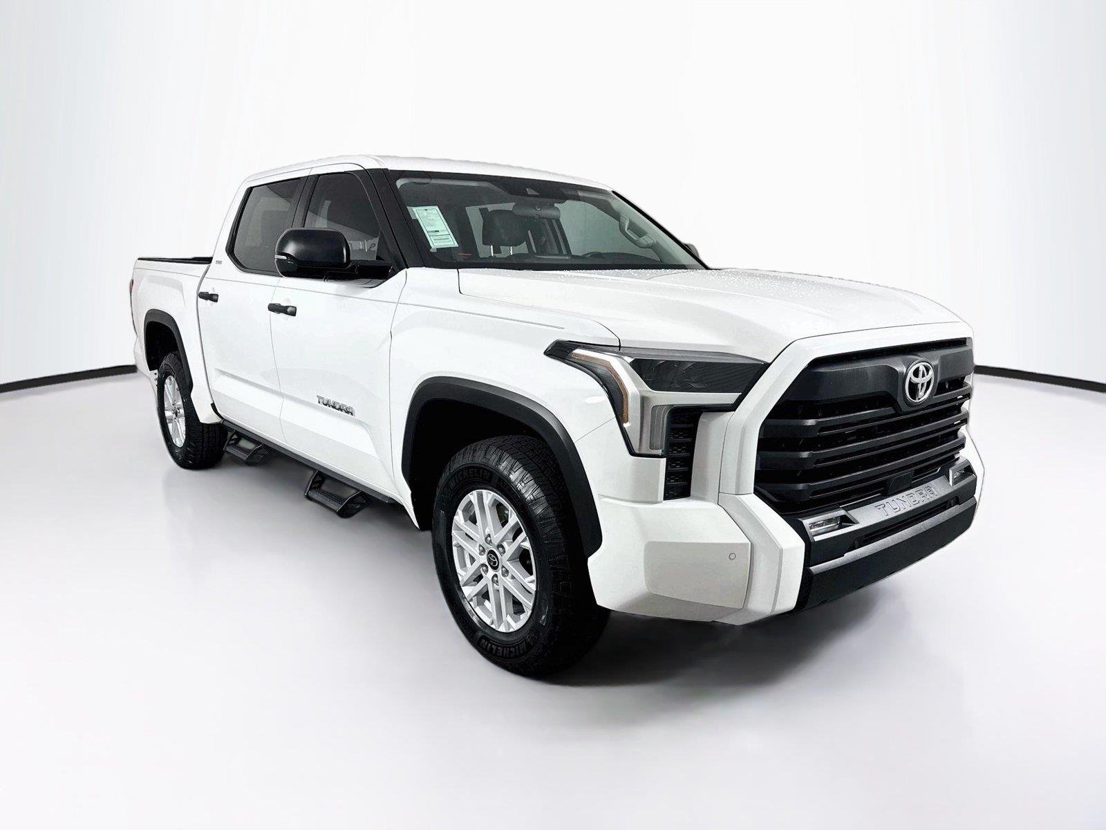 Used 2024 Ice Cap Toyota SR5 image 9