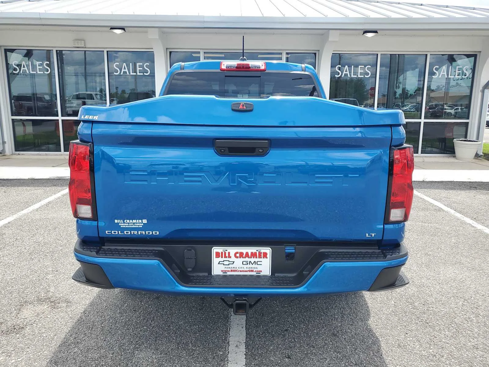 Used 2023 GLACIER BLUE METALLIC Chevrolet 2WD LT image 5