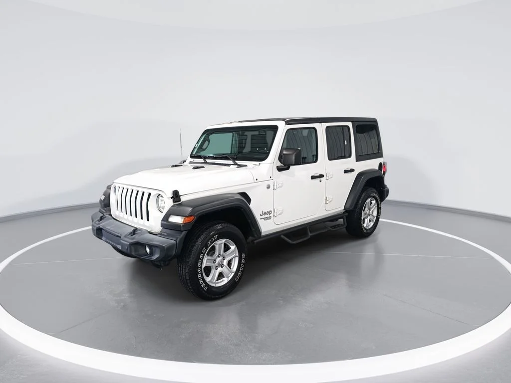 Used 2020 White Jeep Unlimited Sport S image 4