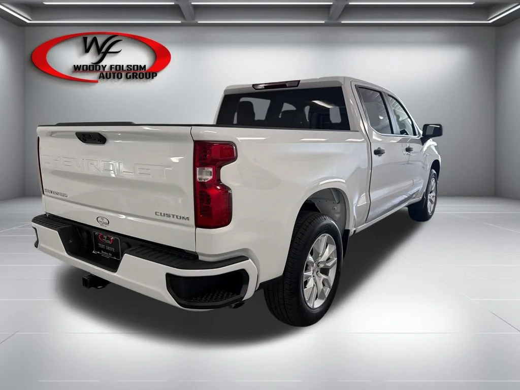 New 2026 Summit White Chevrolet Custom image 6